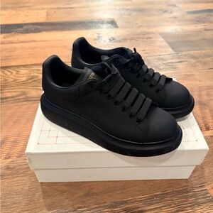 Alexander McQueens Men’s Size 12